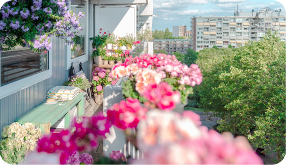 Balkon pełen kwiatów